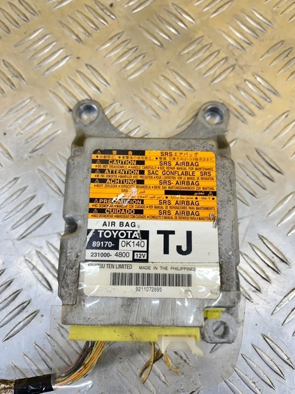 Блок AirBag Toyota Hilux (2005-2015) 2011 891700K140 ПИКАП 2.5 D 2KDFTV