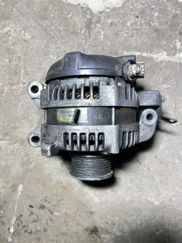 Генератор Toyota Rav 4 (Xa30) (2005-2014) 2008 2706026030 2.2 D 2ADFTV