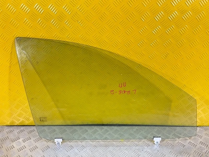 Стекло двери передней правой Mitsubishi L200 (2015-2022) 2020 43R008612 ПИКАП 2.4 D 4N15