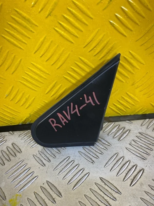Треугольник наружний левый Toyota Rav 4 (Ca40) (2012-2019) 2014 6011842020 ВНЕДОРОЖНИК 2.2 D