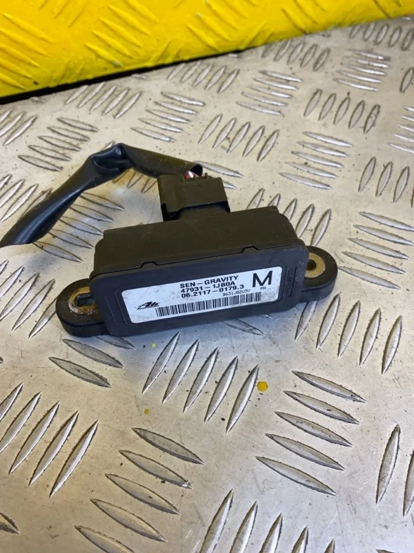 Датчик ускорения Nissan Navara (D40) 2004-2015 2011 479311JB0A 2.5 D YD25DDTI