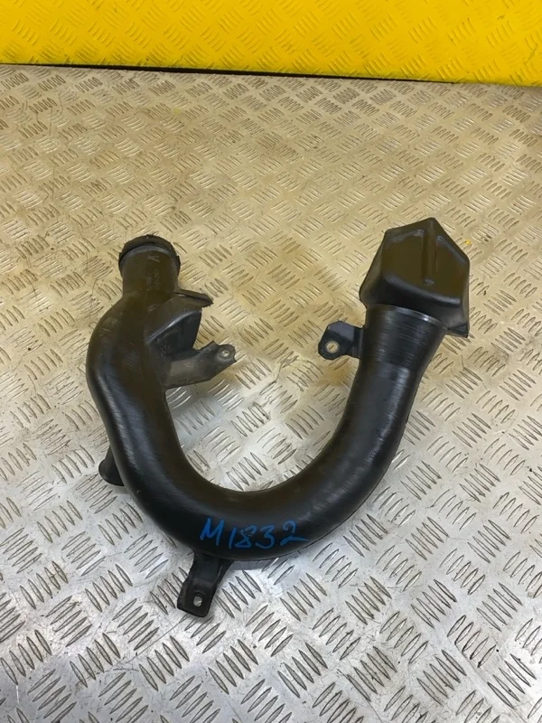 Воздухозаборник Toyota Rav 4 (Xa30) (2005-2014) 2009 1775128060 2.0 I 3ZRFAE