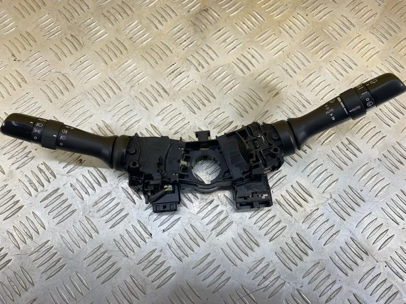 Переключатель подрулевой (стрекоза) Toyota Rav 4 (Xa30) (2005-2014) 2009 173832 2.0 I 3ZRFAE