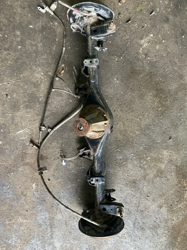 Мост задний Toyota Land Cruiser Prado 150 (2009-2023) 2019 4211060A81 2.8 D 1GDFTV