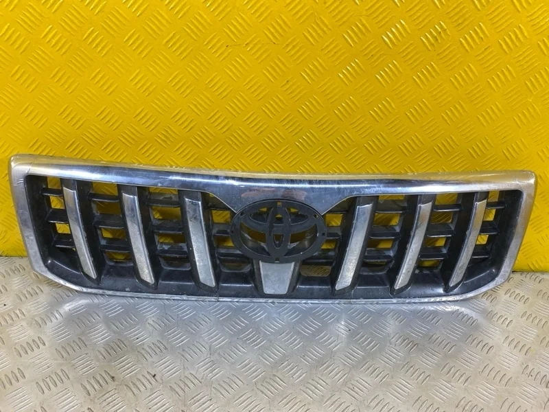 Решетка радиатора Toyota Land Cruiser Prado 120 (2002-2009) 2004 5310160320 3.0 D 1KDFTV