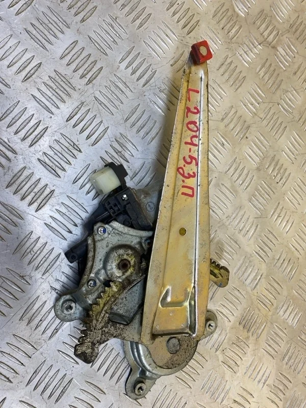 Стеклоподъемник электр. задний правый Mitsubishi L200 (2006-2015) 2007 AE0620402750 ПИКАП 2.5 D 4D56