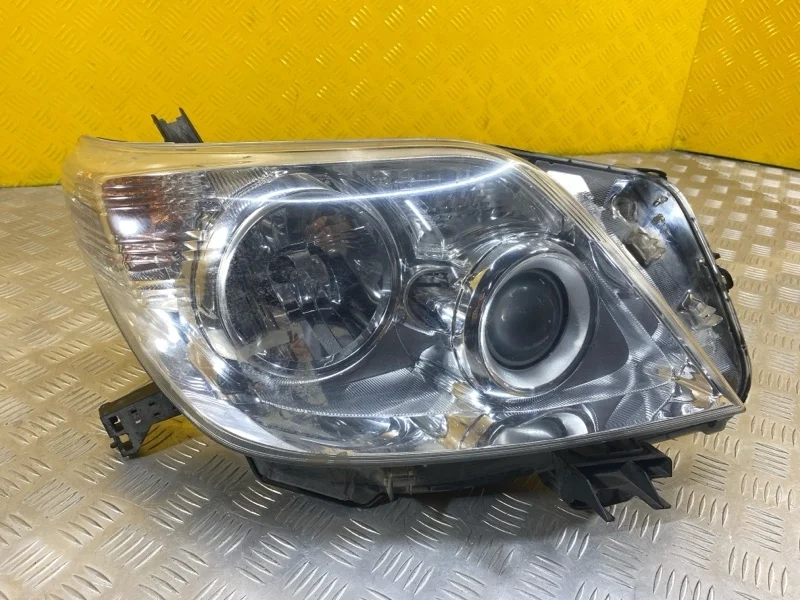 Фара правая Toyota Land Cruiser Prado 150 (2009-2023) 2012 8114560E70 2.7 I 2TRFE