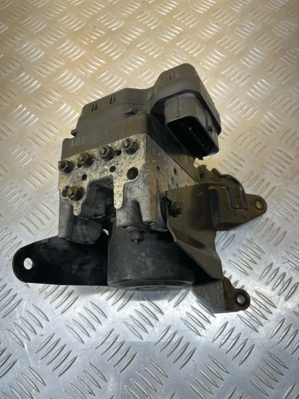 Блок ABS Mitsubishi L200 (2006-2015) 2007 MN102452 2.5 D 4D56