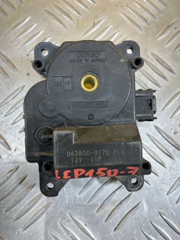 Моторчик заслонки печки Toyota Land Cruiser Prado 150 (2009-2023) 2012 0638000172 ВНЕДОРОЖНИК 3.0 D 1KDFTV