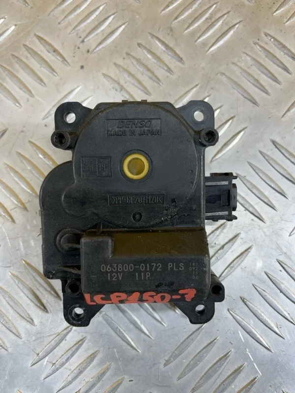 Моторчик заслонки печки Toyota Land Cruiser Prado 150 (2009-2023) 2012 0638000172 ВНЕДОРОЖНИК 3.0 D 1KDFTV