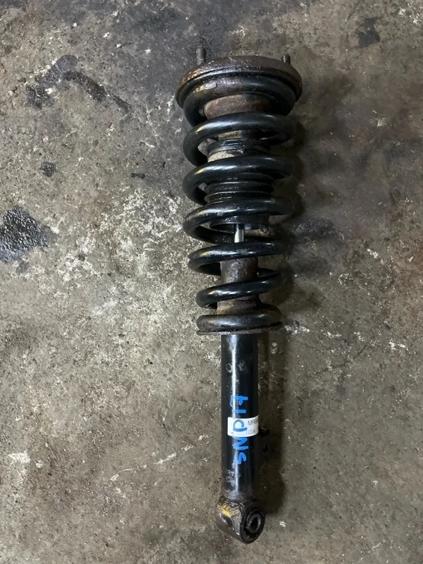 Амортизатор передний Mitsubishi L200 (2006-2015) 2011 MR992321 ПИКАП 2.5 D 4D56