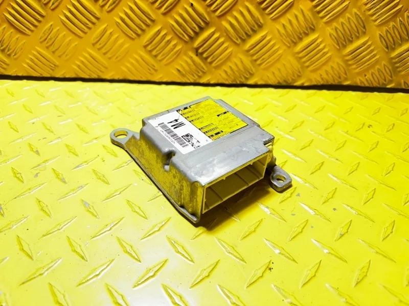 Блок AirBag Toyota Land Cruiser Prado 150 (2009-2023) 2012 8917060451 ВНЕДОРОЖНИК 3.0 D 1KDFTV