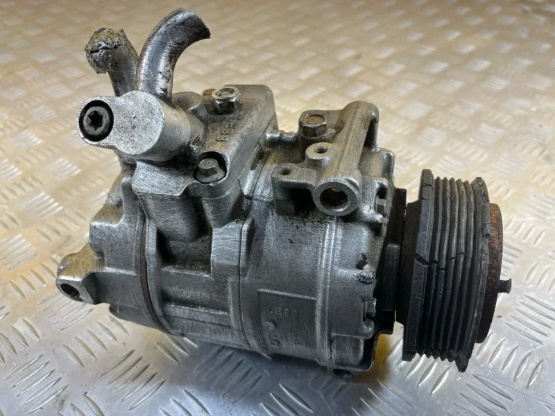 Компрессор кондиционера Volkswagen Amarok (2010-2016) 2010 7E0820803F ПИКАП 2.0 D CDCA