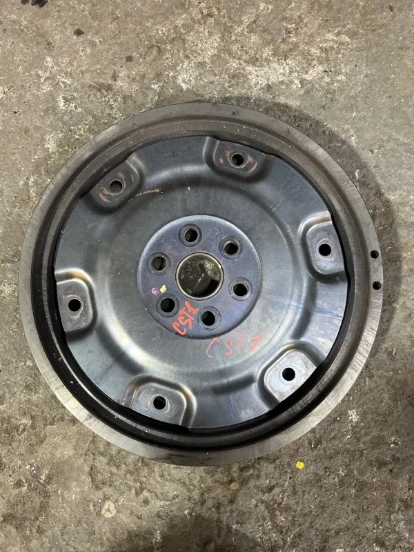 Маховик Mitsubishi L200 (2006-2015) 2012 2701A140 2.5 D 4D56