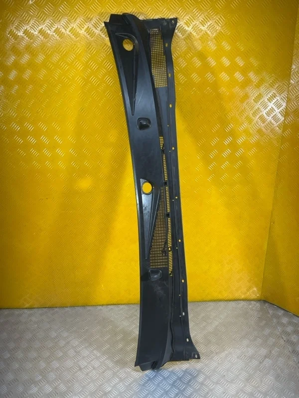 Дождевик Nissan Pathfinder (R51M) 2004-2013 2005 66862EB400 ВНЕДОРОЖНИК 2.5 D YD25