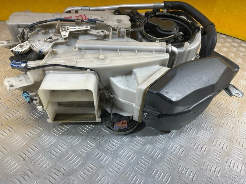 Корпус отопителя (печки) Toyota Land Cruiser 200 (2008-2021) 2008 8703060030 ВНЕДОРОЖНИК 4.5 D 1VDFTV