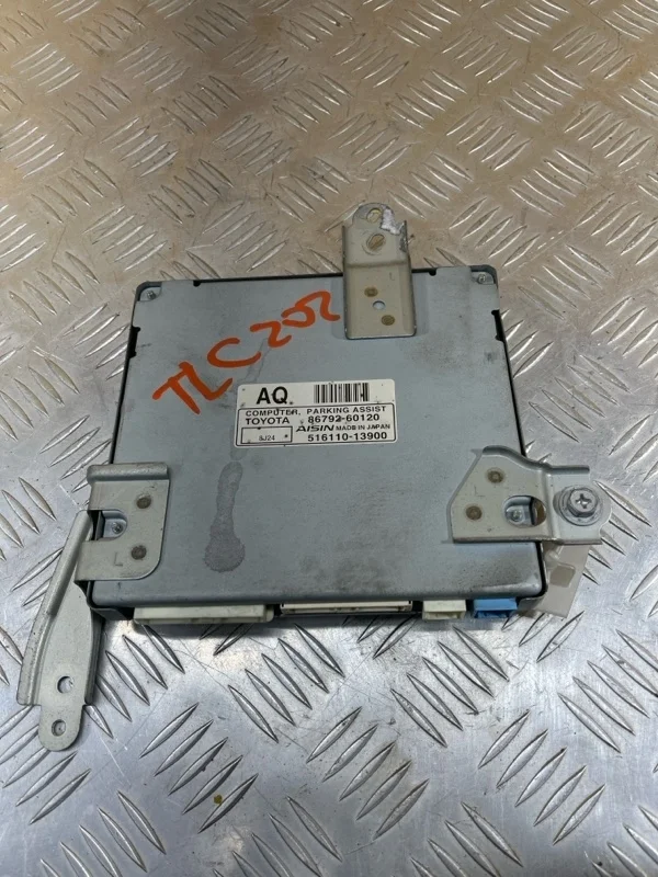 Блок управления парктрониками Toyota Land Cruiser 200 (2008-2021) 2008 8679260120 ВНЕДОРОЖНИК 4.5 D 1VDFTV