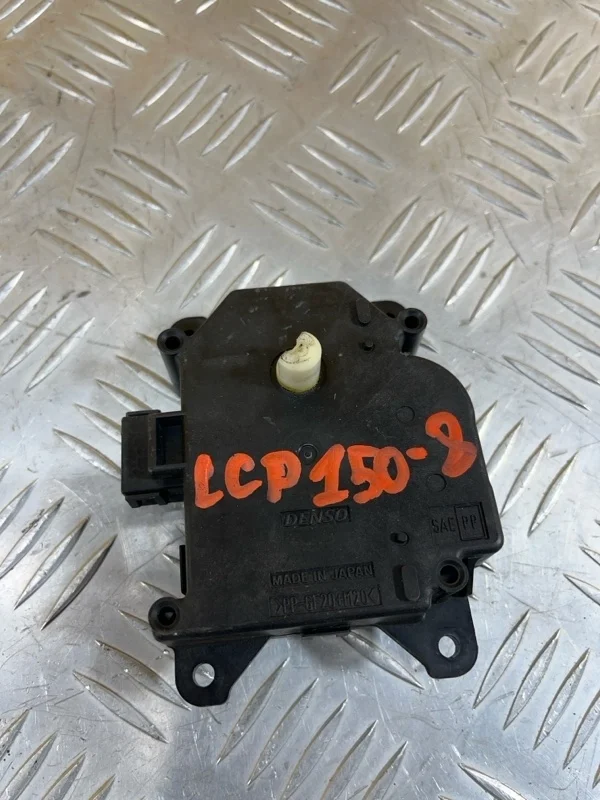 Моторчик заслонки печки Toyota Land Cruiser Prado 150 (2009-2023) 2014 0638000172 ВНЕДОРОЖНИК 3.0 D 1KDFTV