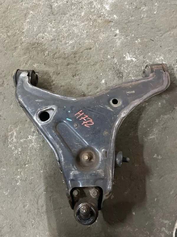 Рычаг передний нижний левый Mitsubishi L200 (2015-2022) 2018 4013A471 2.4 D 4N15