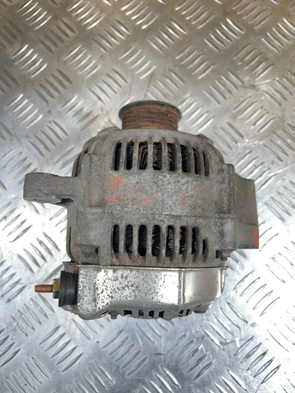 Генератор Rover 25 (2000-2005) 2003 YLE102370