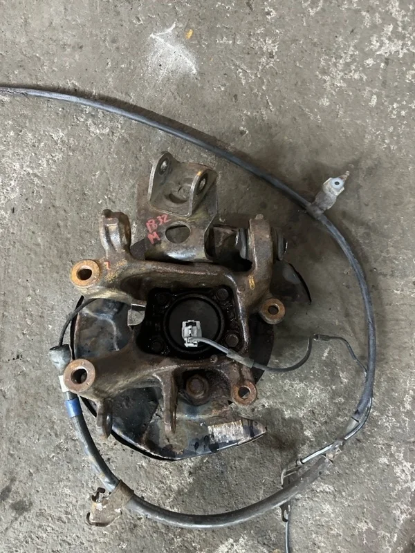 Кулак задний левый Toyota Rav 4 (Xa30) (2005-2014) 2009 4230542020 2.0 I 3ZRFAE