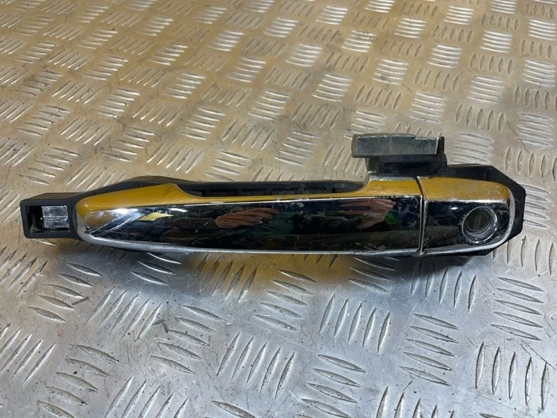 Ручка двери наружная передняя левая Mitsubishi L200 (2006-2015) 2007 5716A032 ПИКАП 2.5 D 4D56