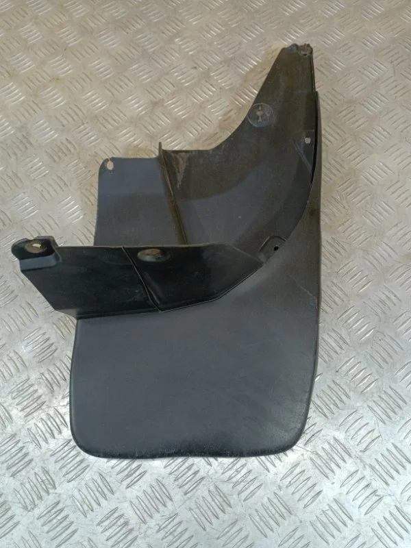 Брызговик передний правый Toyota Land Cruiser Prado 150 (2009-2023) 2014 7662560210 3.0 D 1KDFTV