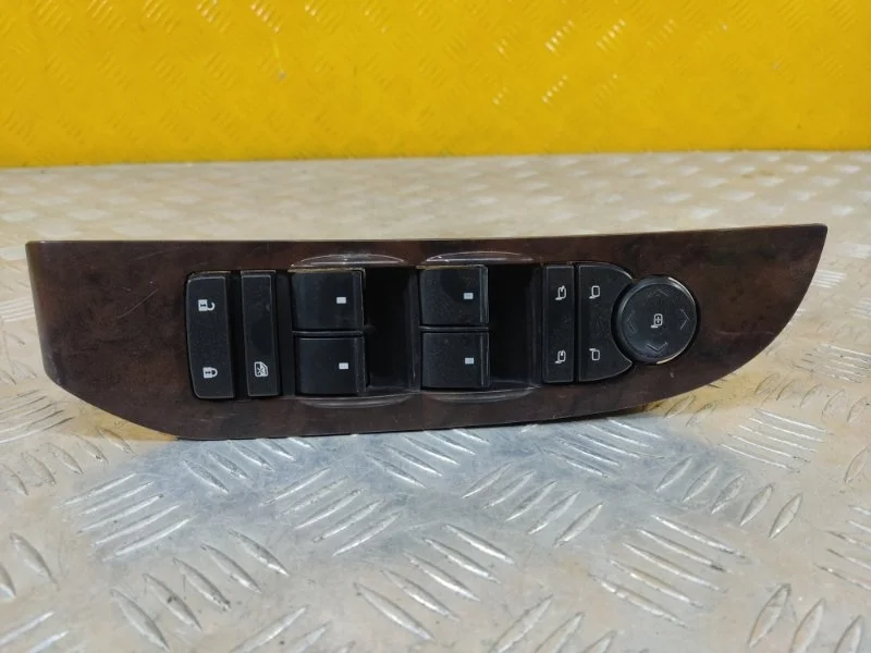 Блок управления стеклоподъемниками Cadillac Escalade (2006-2014) 2008 15906883 ВНЕДОРОЖНИК 6.2 I L92