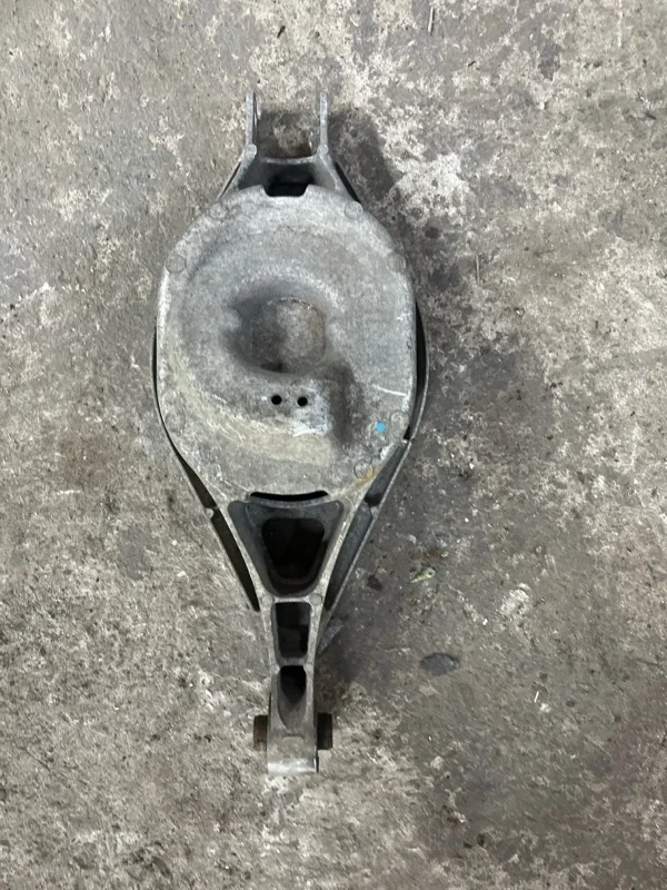 Рычаг задний правый Infiniti Fx 30D ( 2002-2013) 2012 551B01BA0A 3.0 D V9X