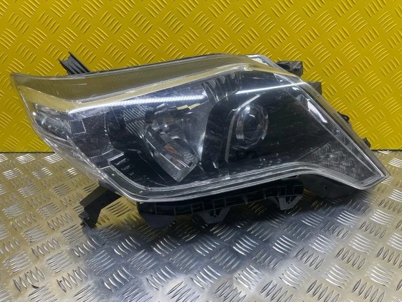 Фара правая Toyota Land Cruiser Prado 150 (2009-2023) 2014 8114560N20 3.0 D 1KDFTV