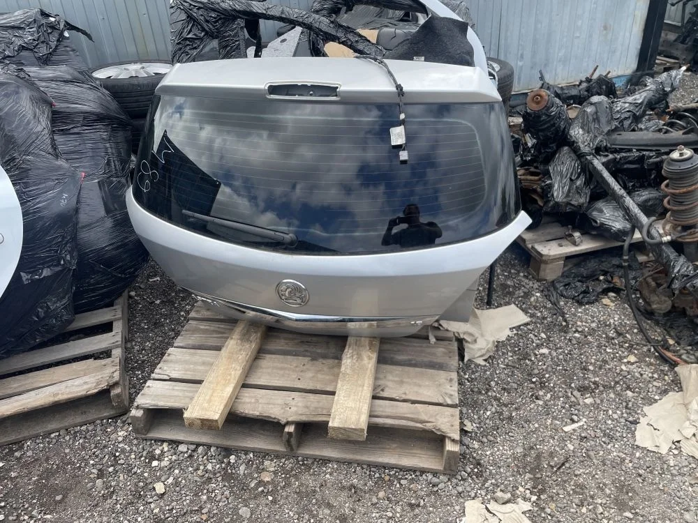 крышка багажника astra h 5d