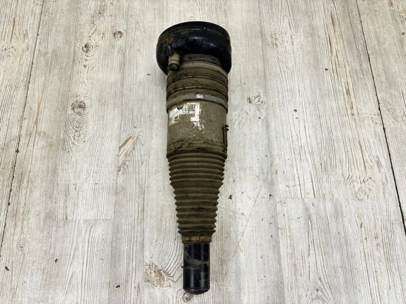 Пневмостойка Audi Q7 2015- 4M