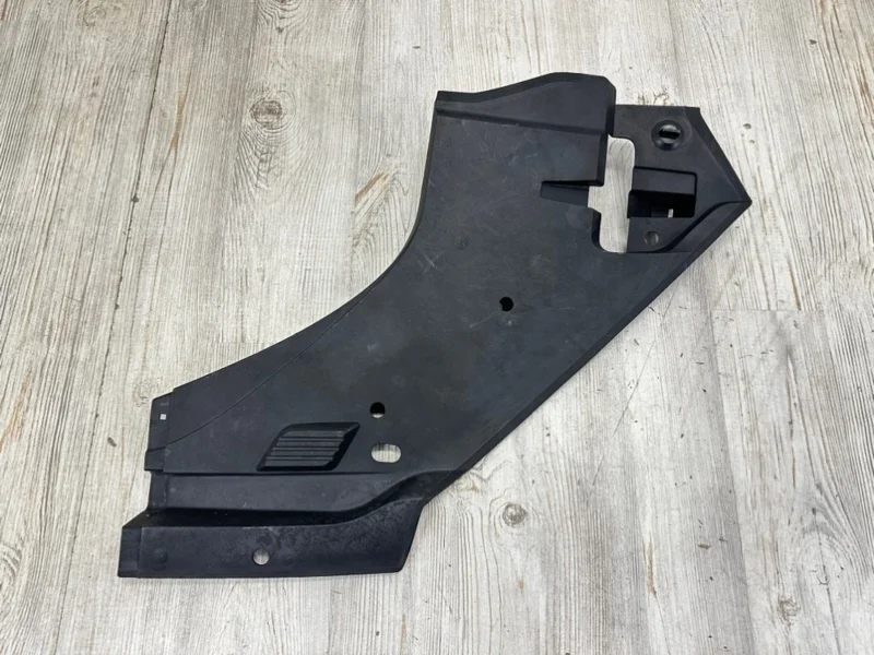 Кожух фары Audi Q7 2015- 4M