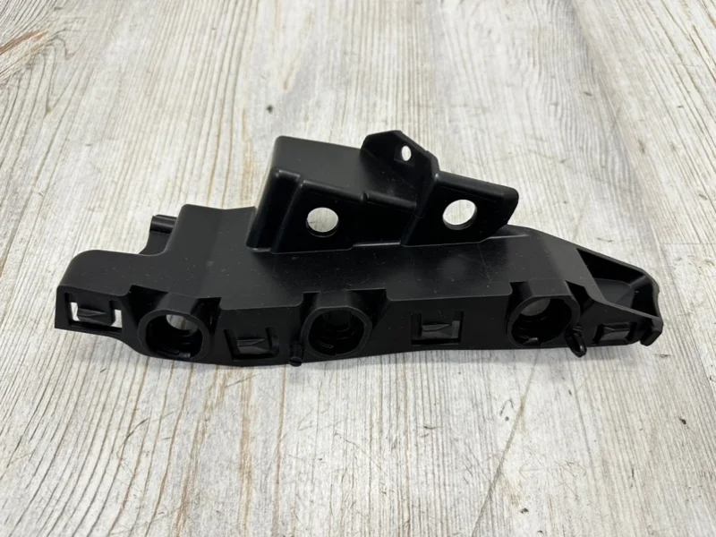 Направляющая бампера Audi Q7 2015- 4M