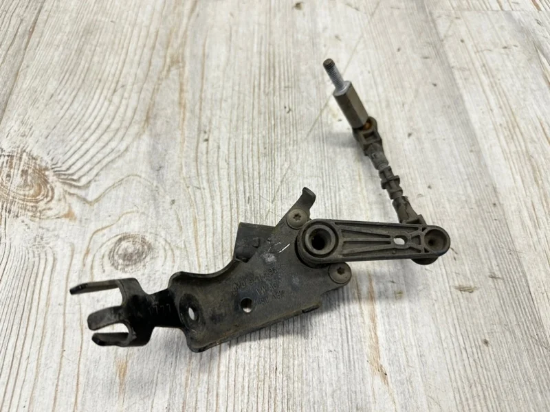 Датчик дорожного просвета Audi Q7 2015- 4M