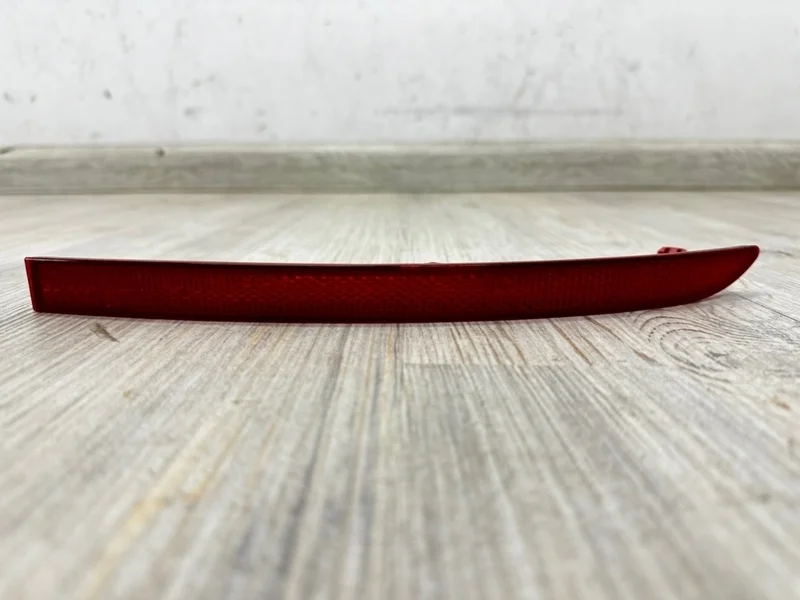 Катафот бампера VW Tiguan 2008-2018 5N