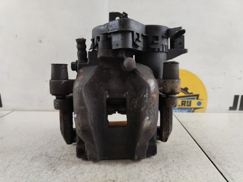 Суппорт тормозной Volvo XC90 2019 L_A4