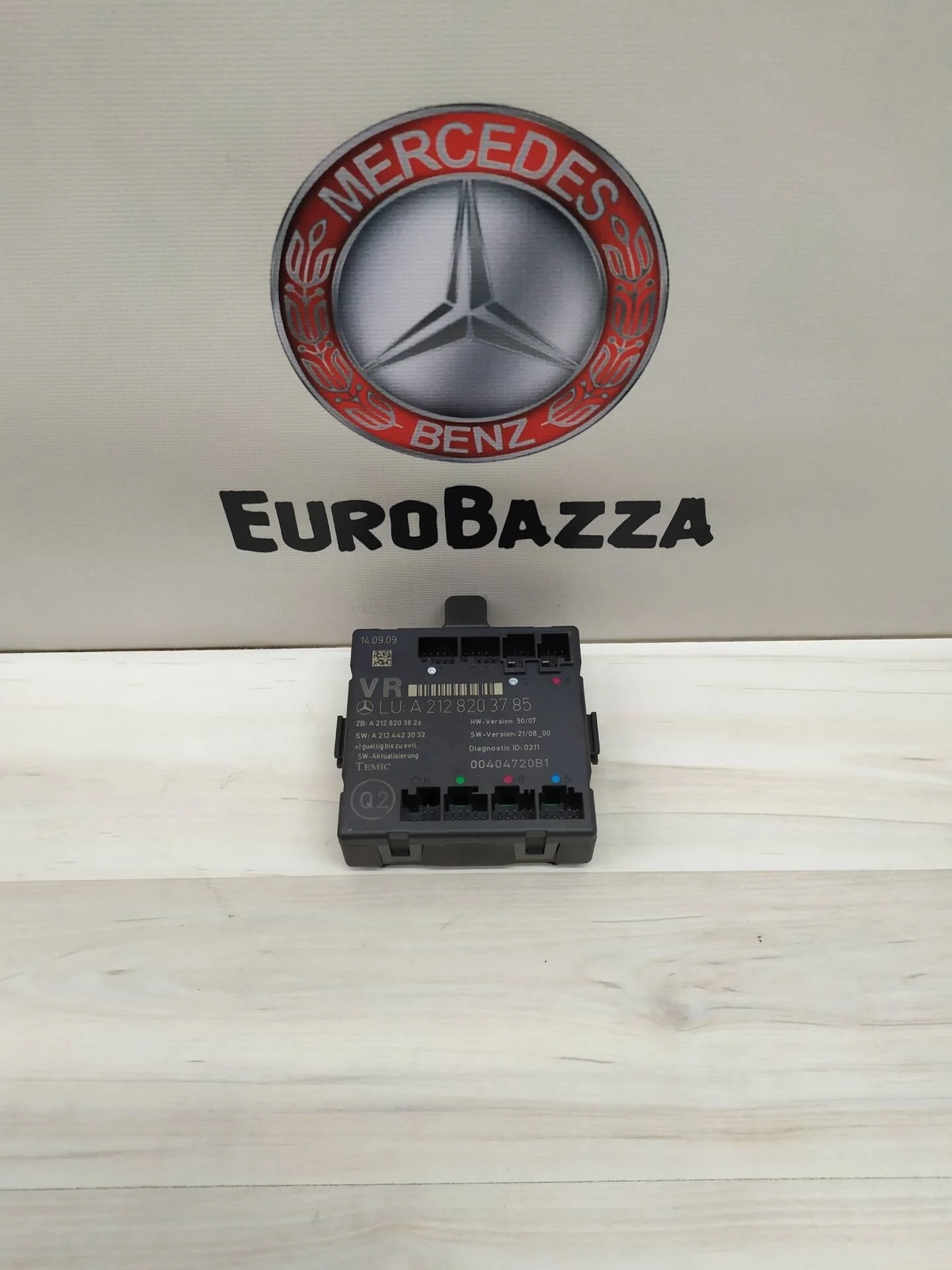 Блок управления дверью передний Mercedes W212