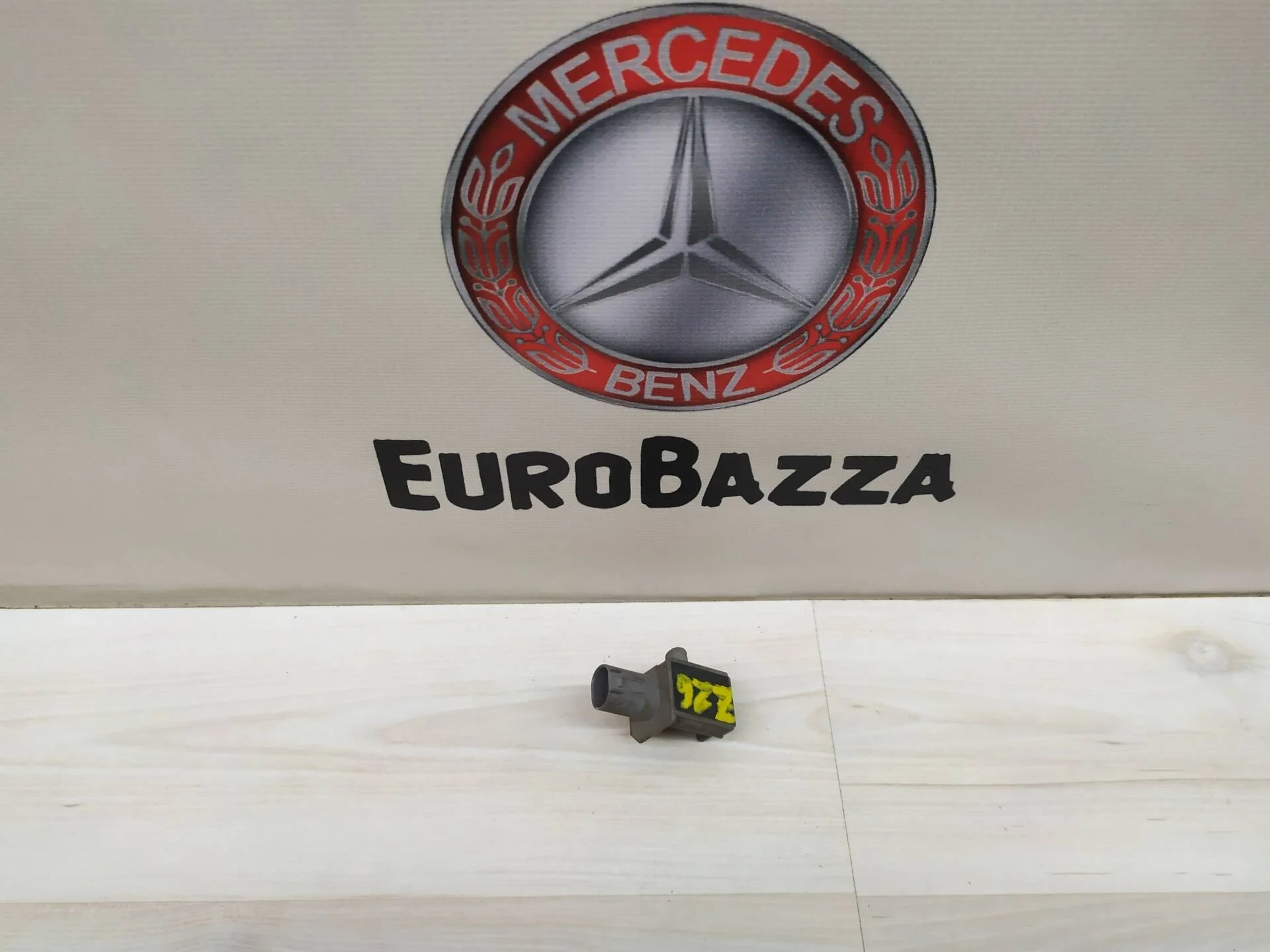 Датчик удара Mercedes W212