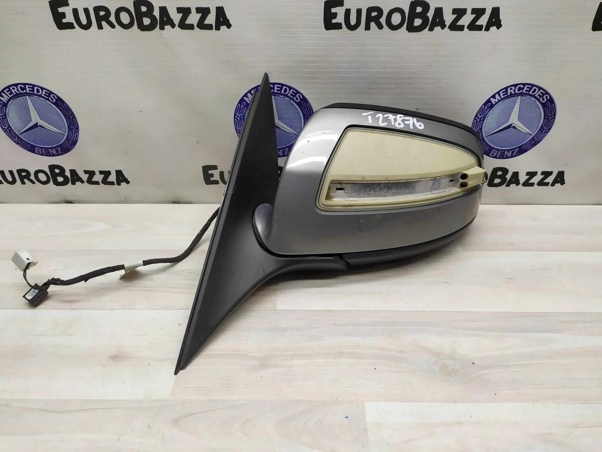 Зеркало заднего вида левое Mercedes W204