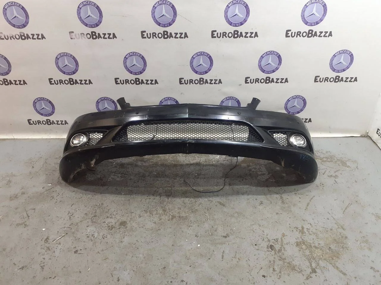Бампер передний в сборе Mercedes W204 AMG