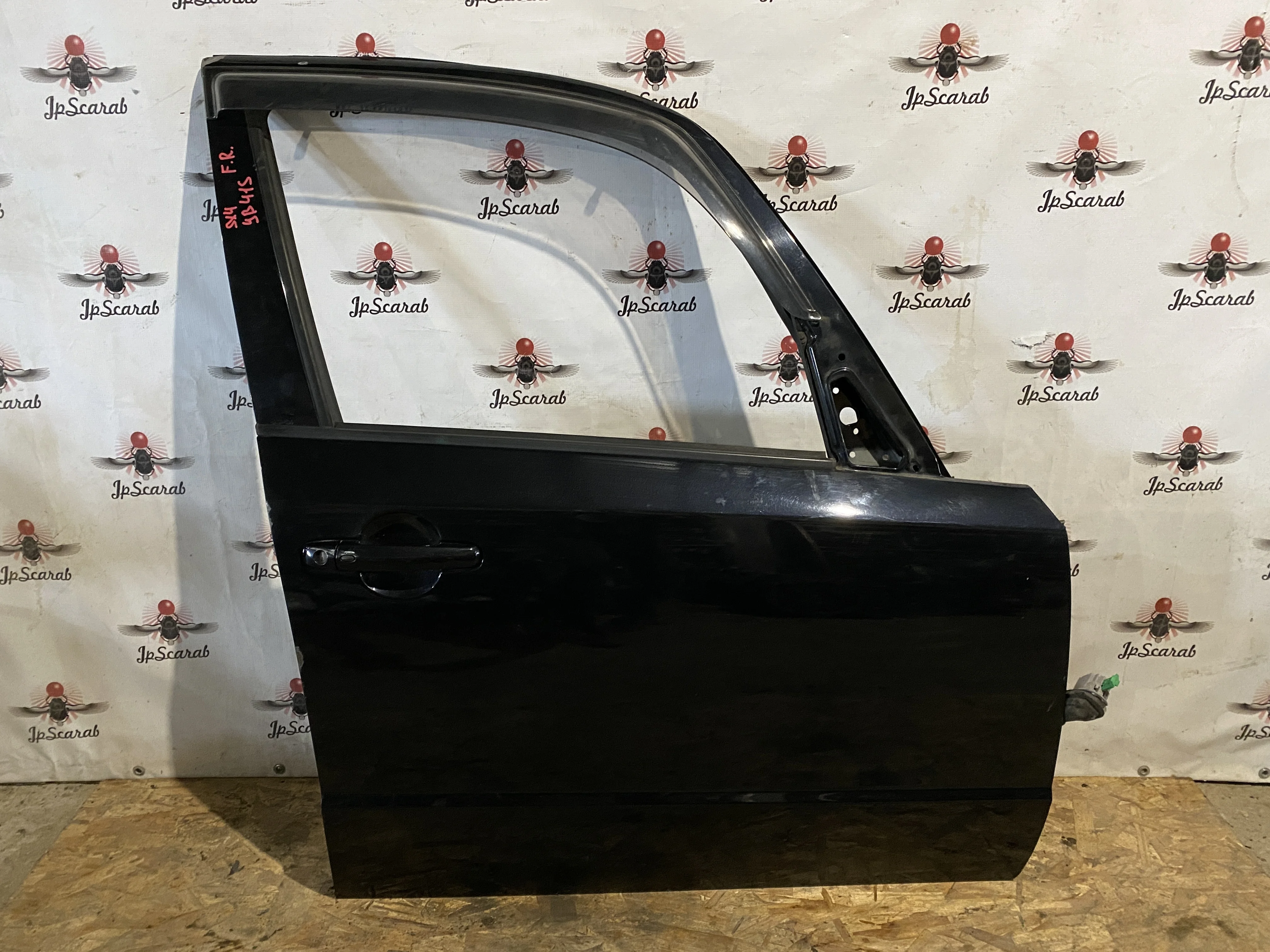 Дверь передняя правая Suzuki SX4 YA21S Хэчбэк