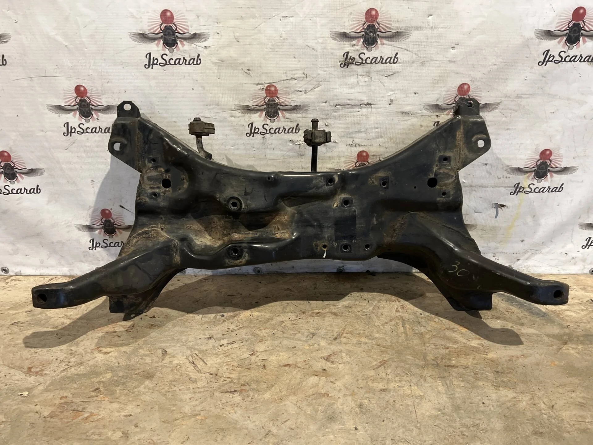 Подрамник двигателя Mitsubishi Lancer 9 CS