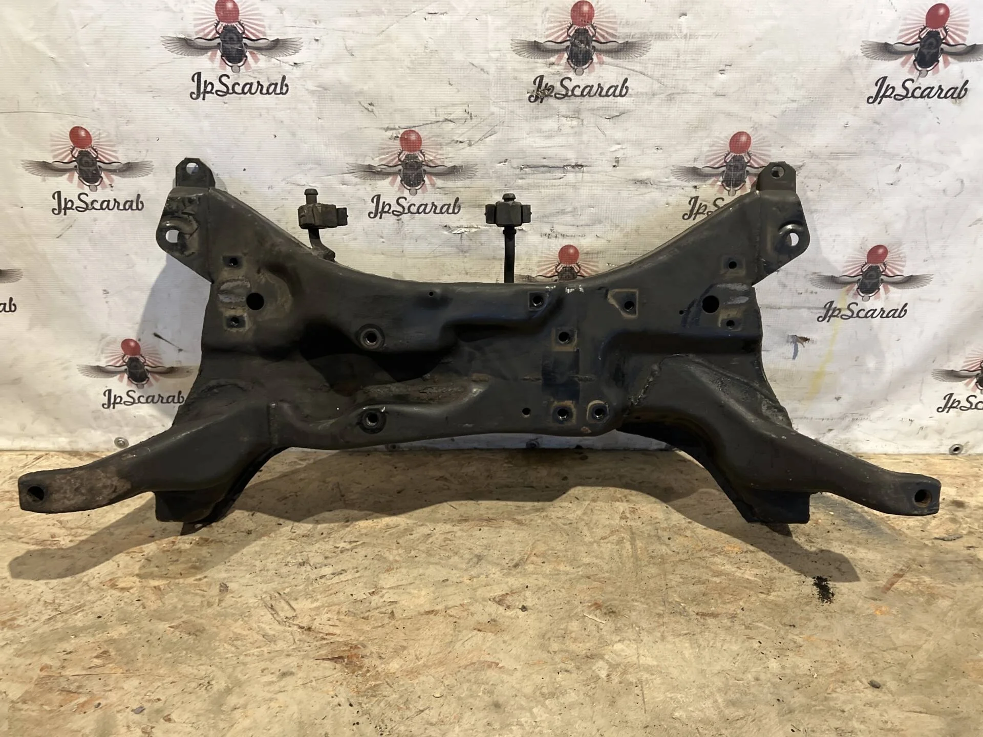 Подрамник двигателя Mitsubishi Lancer 9 CS