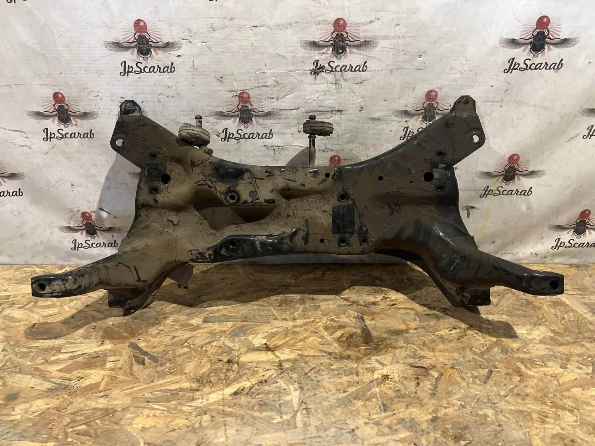 Подрамник двигателя Mitsubishi Lancer 9 CS