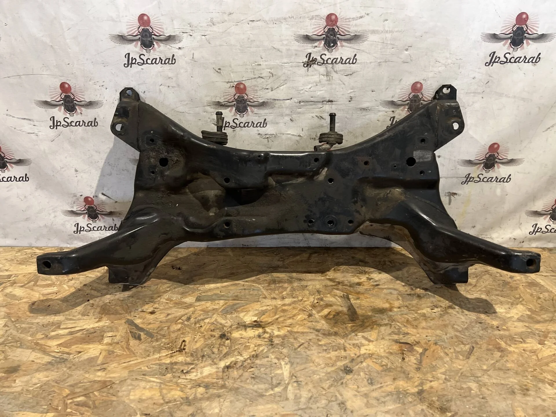 Подрамник двигателя Mitsubishi Lancer 9 CS