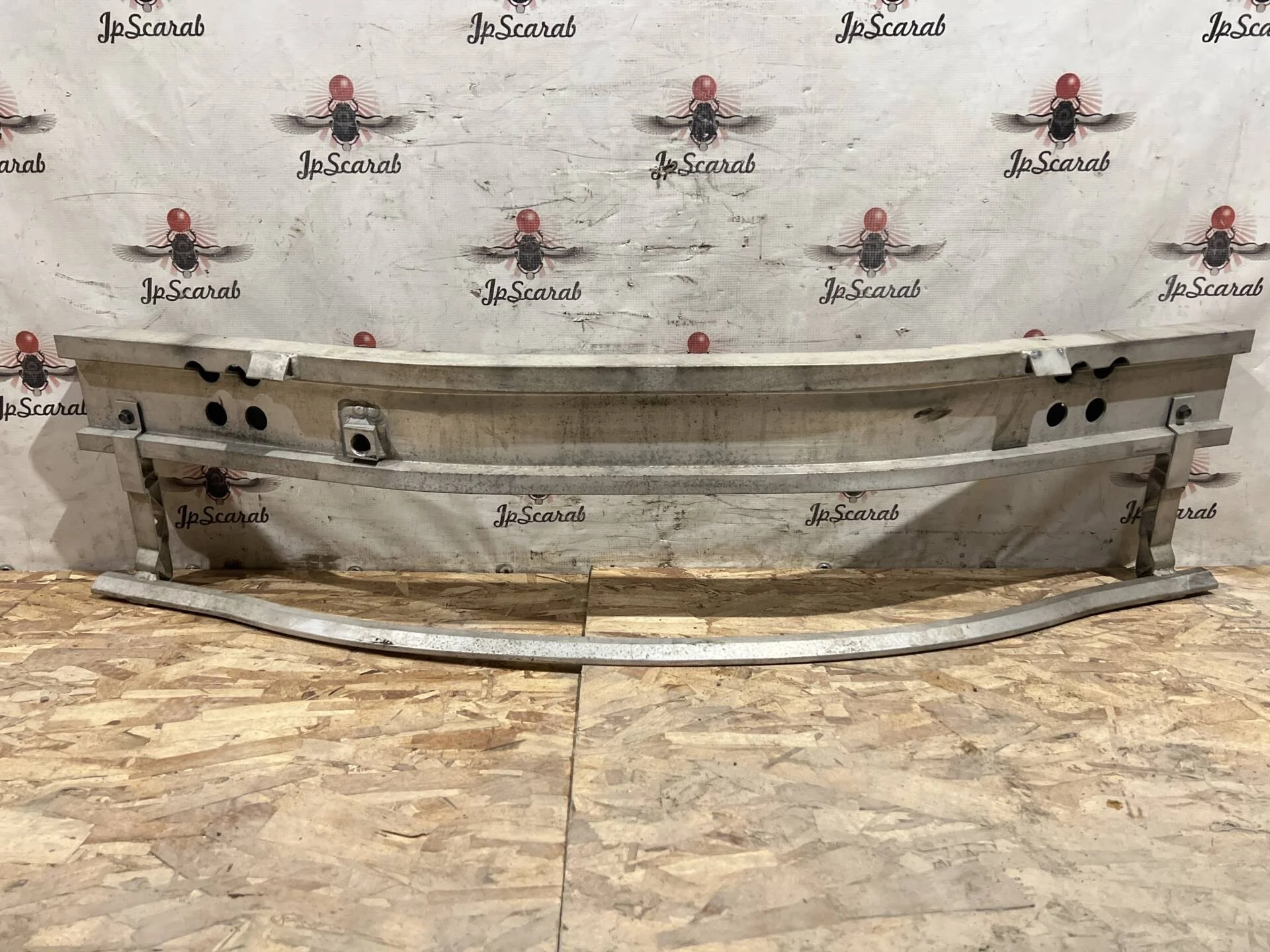 Усилитель переднего бампера Infiniti M37 Y51