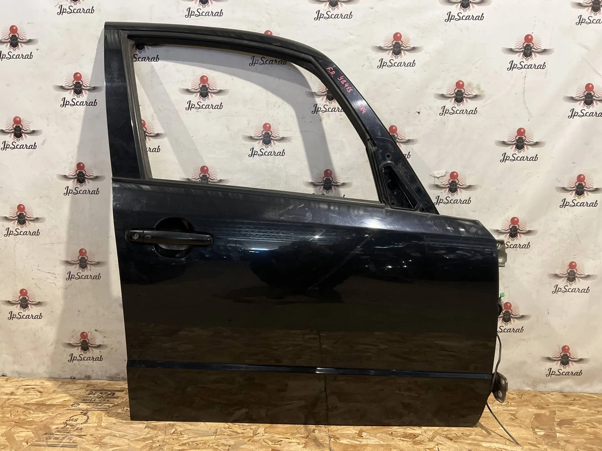 Дверь передняя правая Suzuki SX4 YA21S Хэчбэк