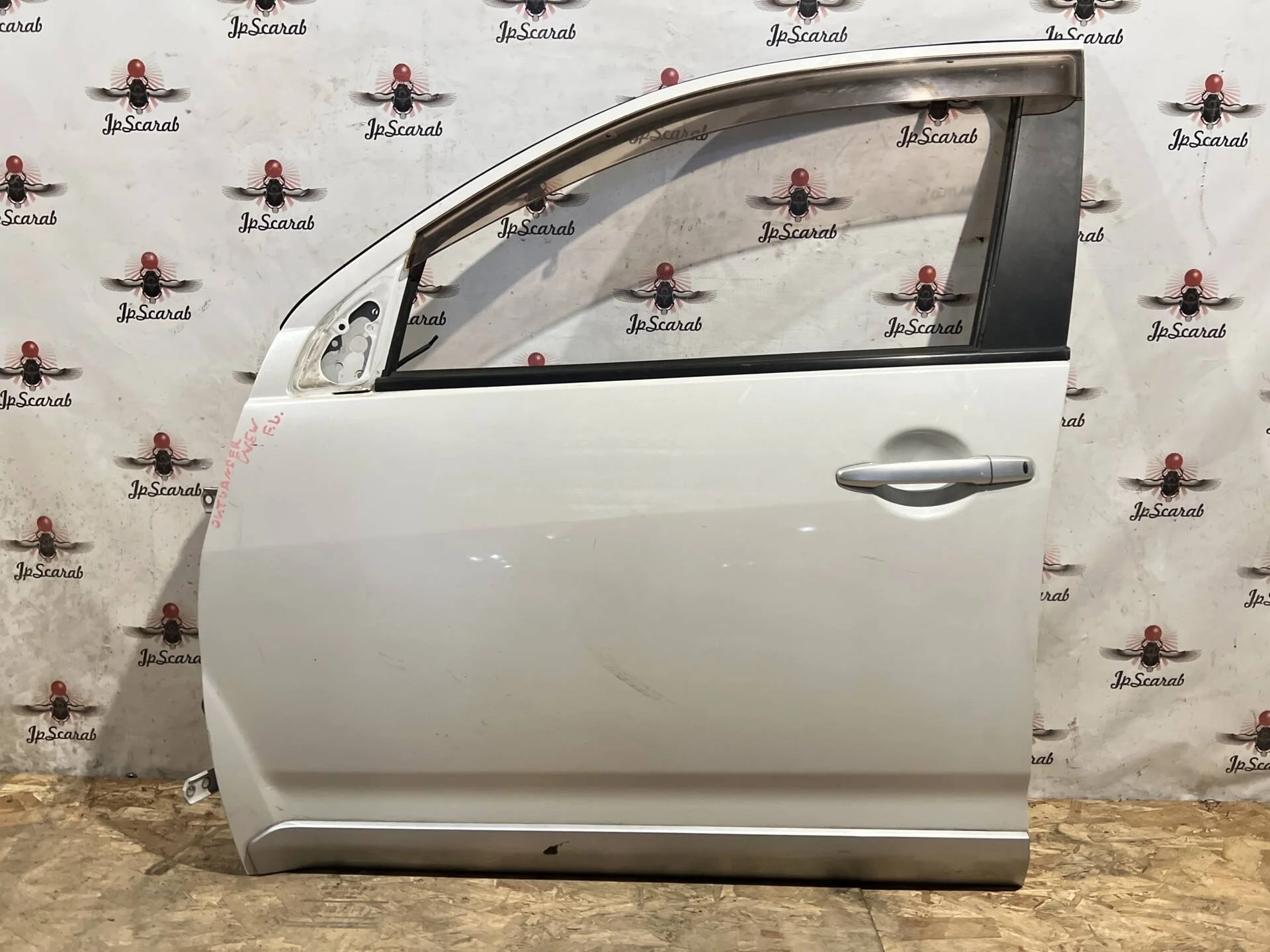 Дверь передняя левая Mitsubishi Outlander XL CW5W