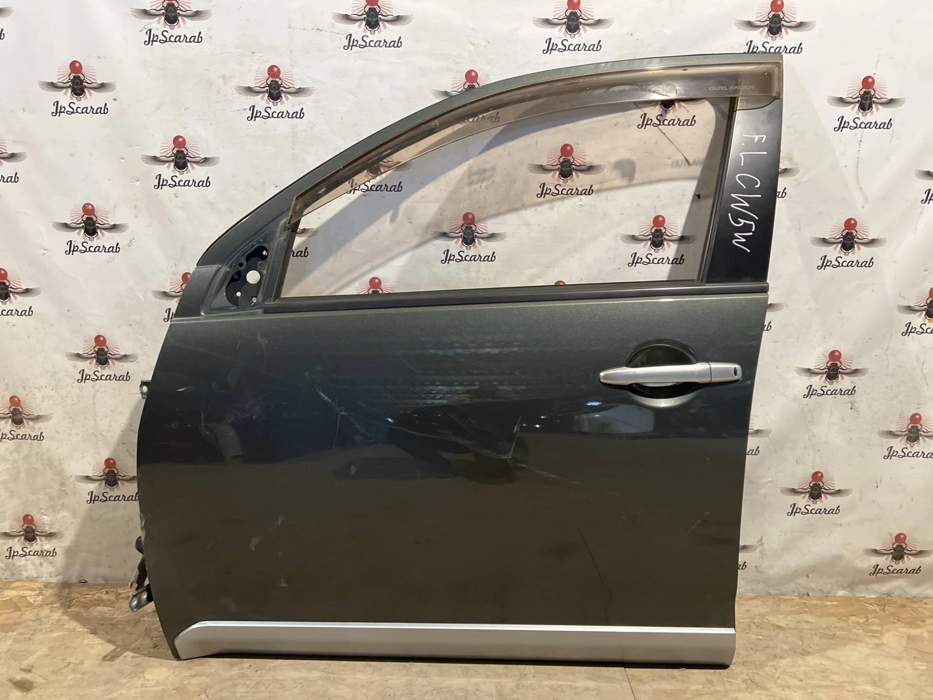 Дверь передняя левая Mitsubishi Outlander XL CW5W